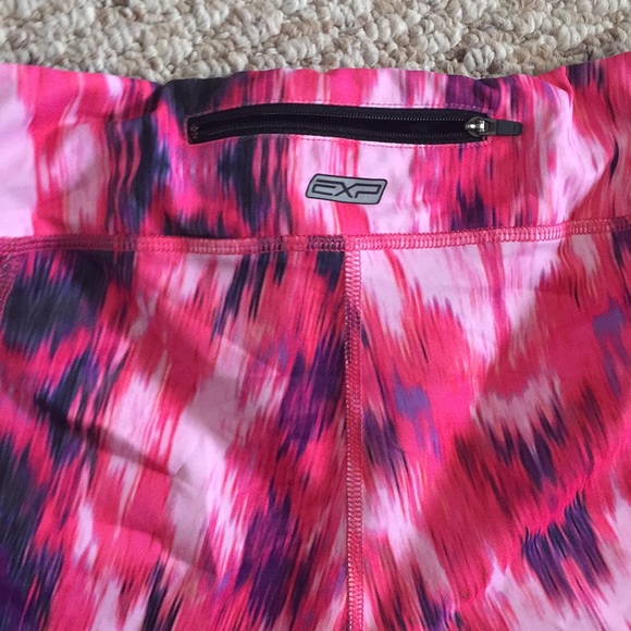 Express Performance Workout Capris - Picture 2 of 2